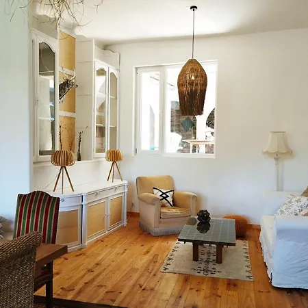 La 21 Avenue Des Corbieres Bed & Breakfast